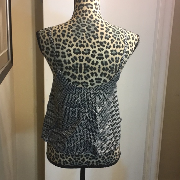 Great condition Brandy Melville tank top - Picture 7 of 8